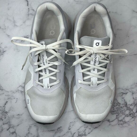 On Running Cloudrunner White Gray Sneakers 9 - Picture 2 of 8